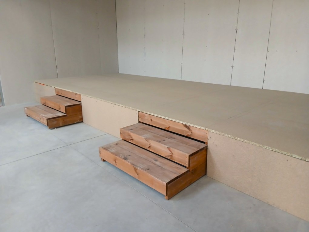 Estrade avant construction